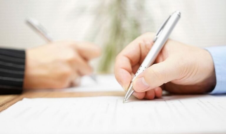 شروط إنهاء عقد امتياز تجاري